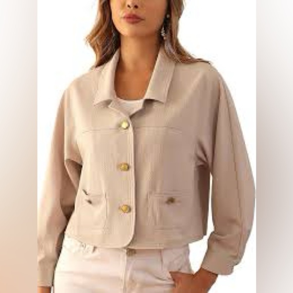 M.INFISAVO Beige Textured Cropped Jacket Button Front Utility Shacket Size M NEW